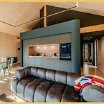Le Chateau Ambulant Alpstuga *