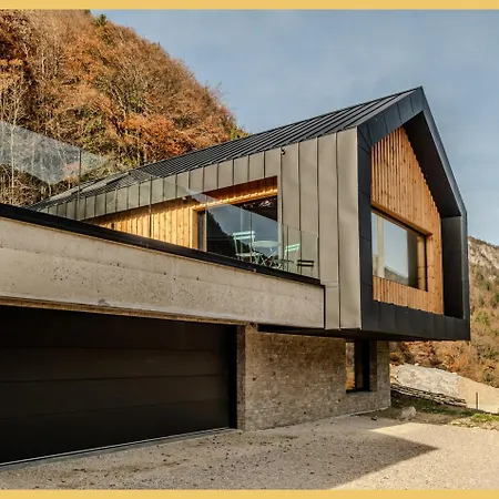 Le Chateau Ambulant Chalet